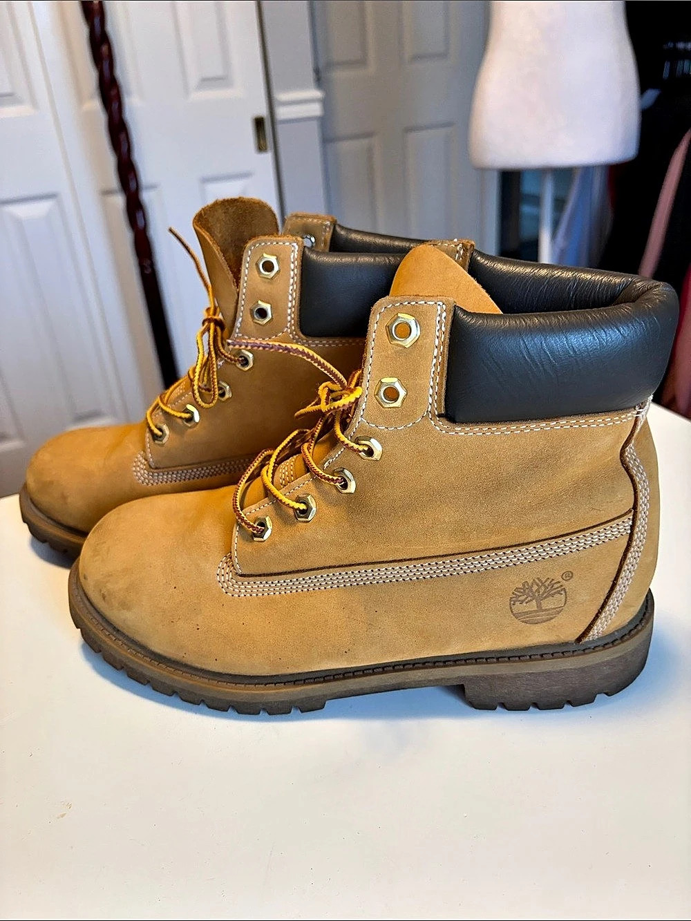 Timberland Premium Leather Boots #12909  (Men’s US6.5M/Women’s 8M) -Like New